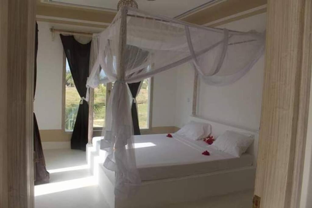 White Villa - Paparemo Beach Watamu Luaran gambar