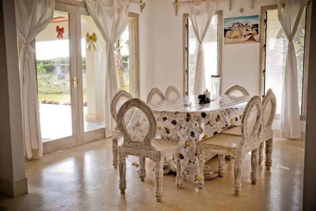 White Villa - Paparemo Beach Watamu Luaran gambar