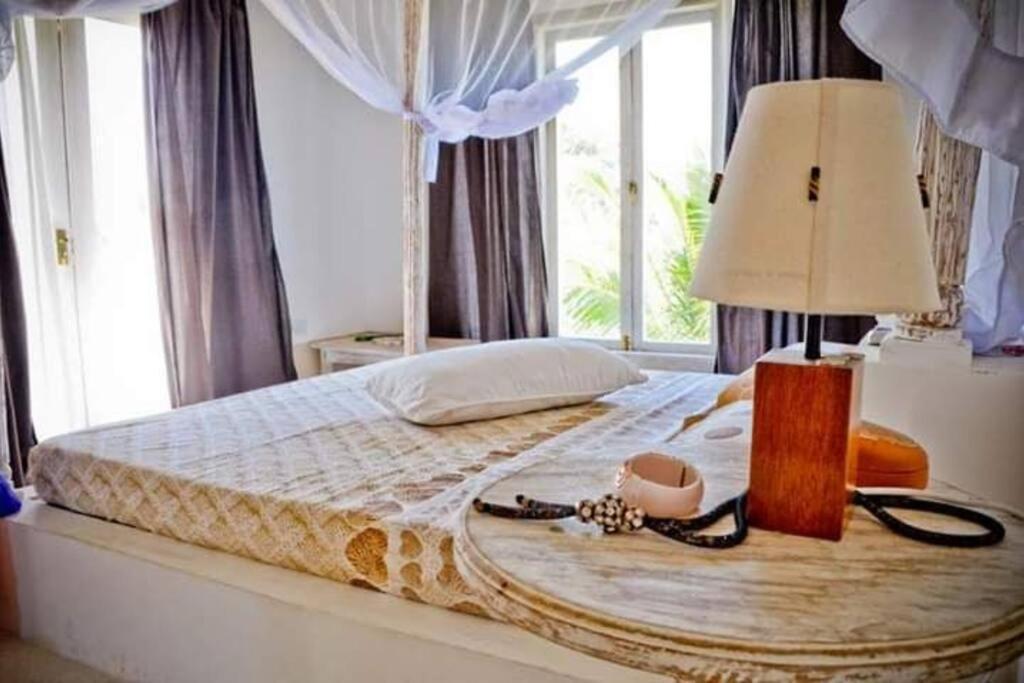 White Villa - Paparemo Beach Watamu Luaran gambar